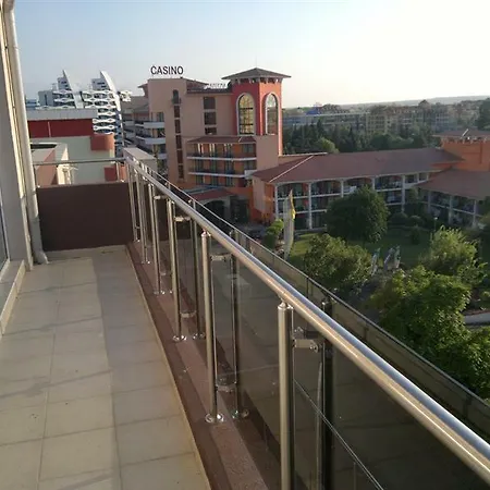Persey Admiral Plaza Hotel 3*